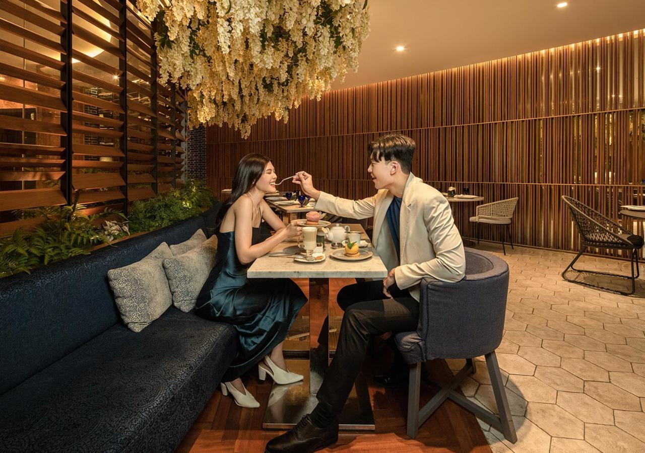 Hotel Ayana Midplaza