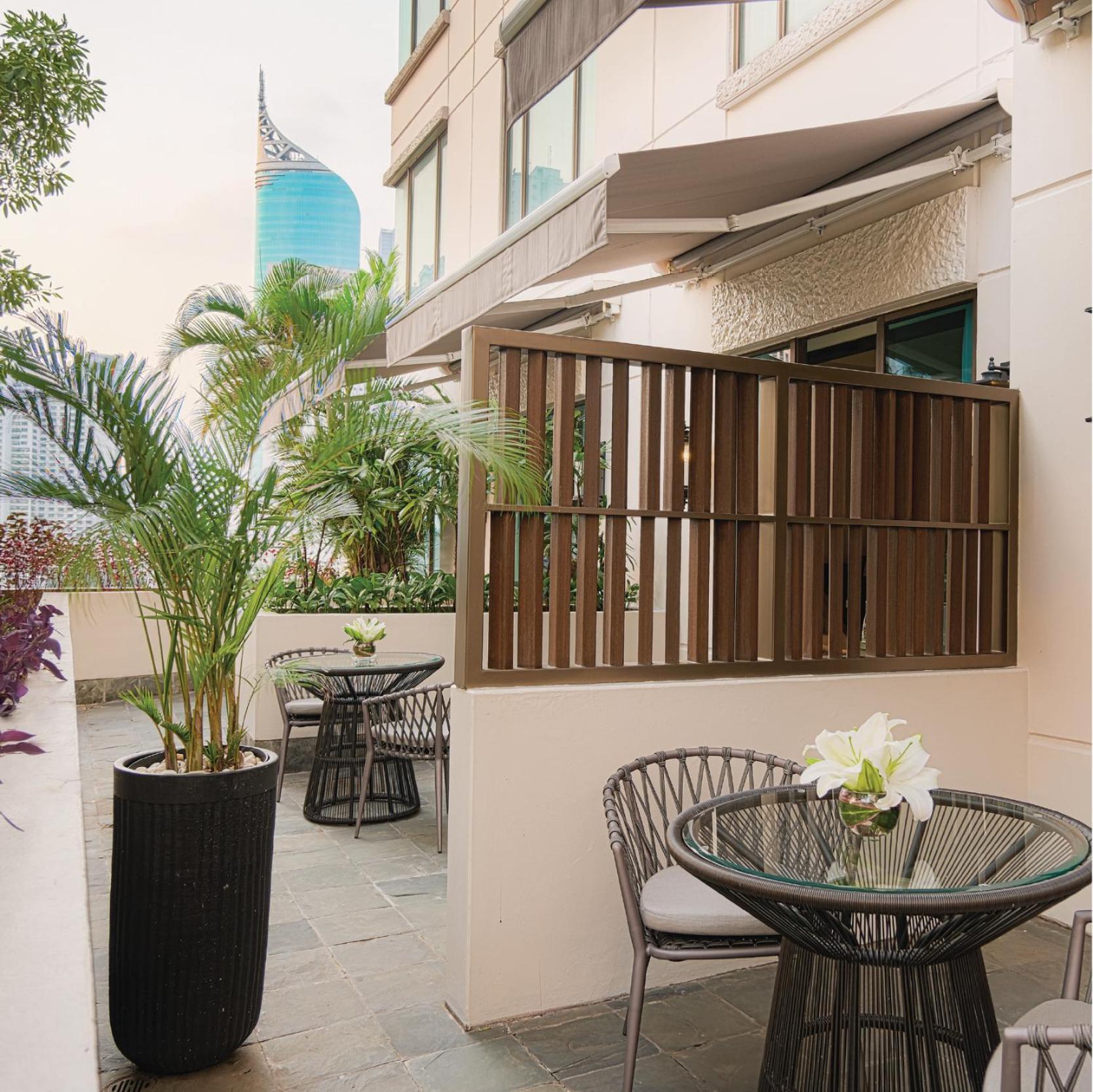 Ayana Midplaza Hotel